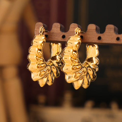 Bold Gold Flower Earrings - SazenIce