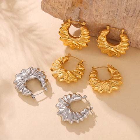 Bold Gold Flower Earrings - SazenIce