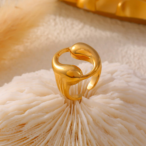 Dual Waterdrop Hollow Circle Ring - SazenIce