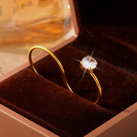 Ethereal Twist Zirconia Ring - SazenIce