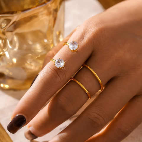 Ethereal Twist Zirconia Ring - SazenIce