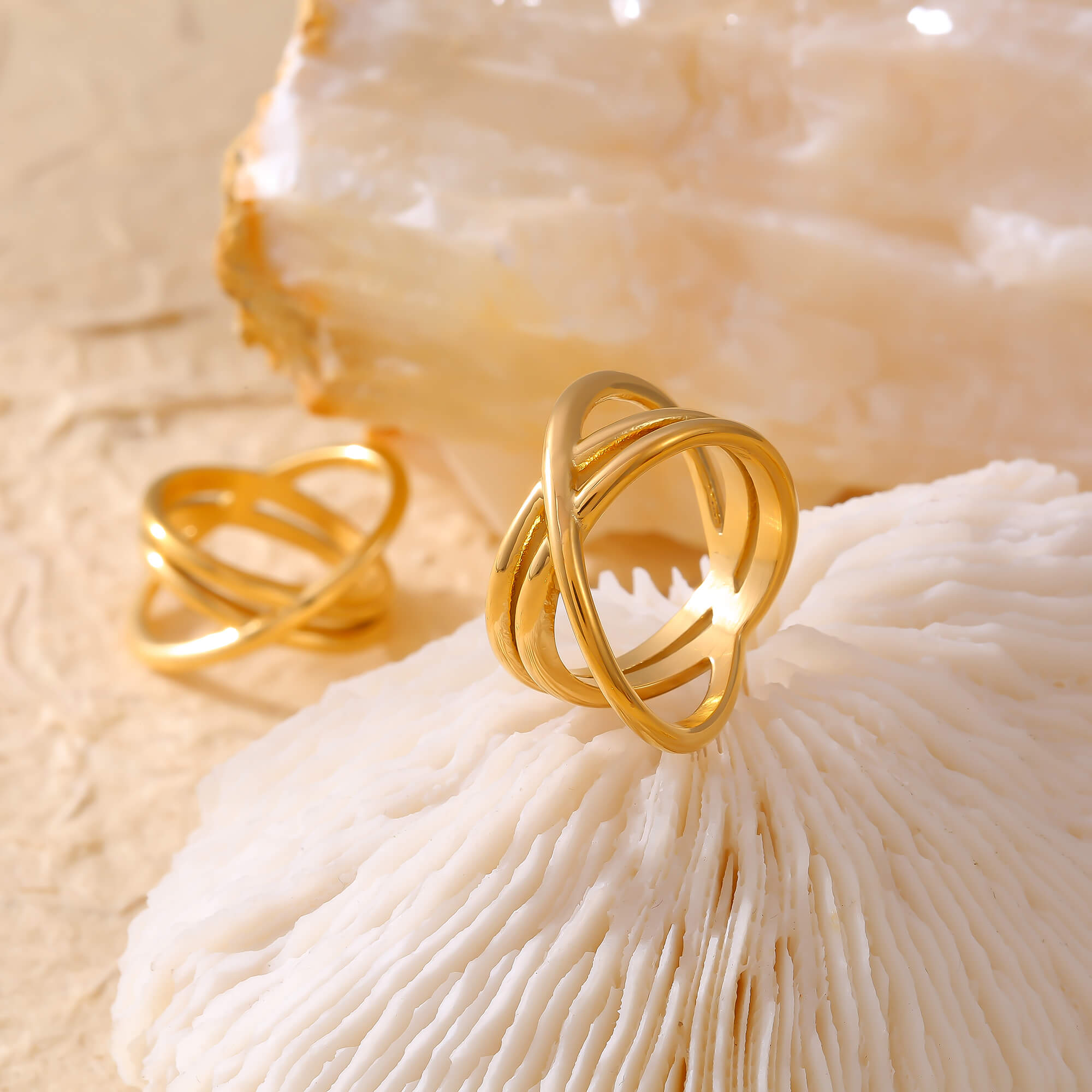 French Twisted Lines Ring - SazenIce