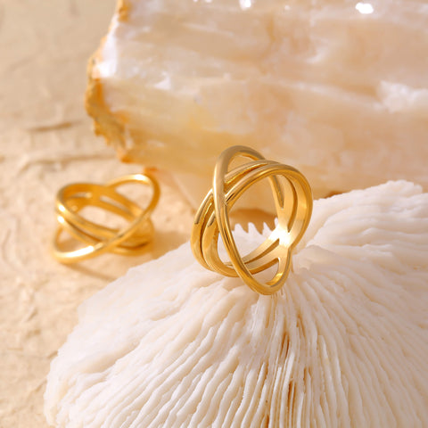 French Twisted Lines Ring - SazenIce