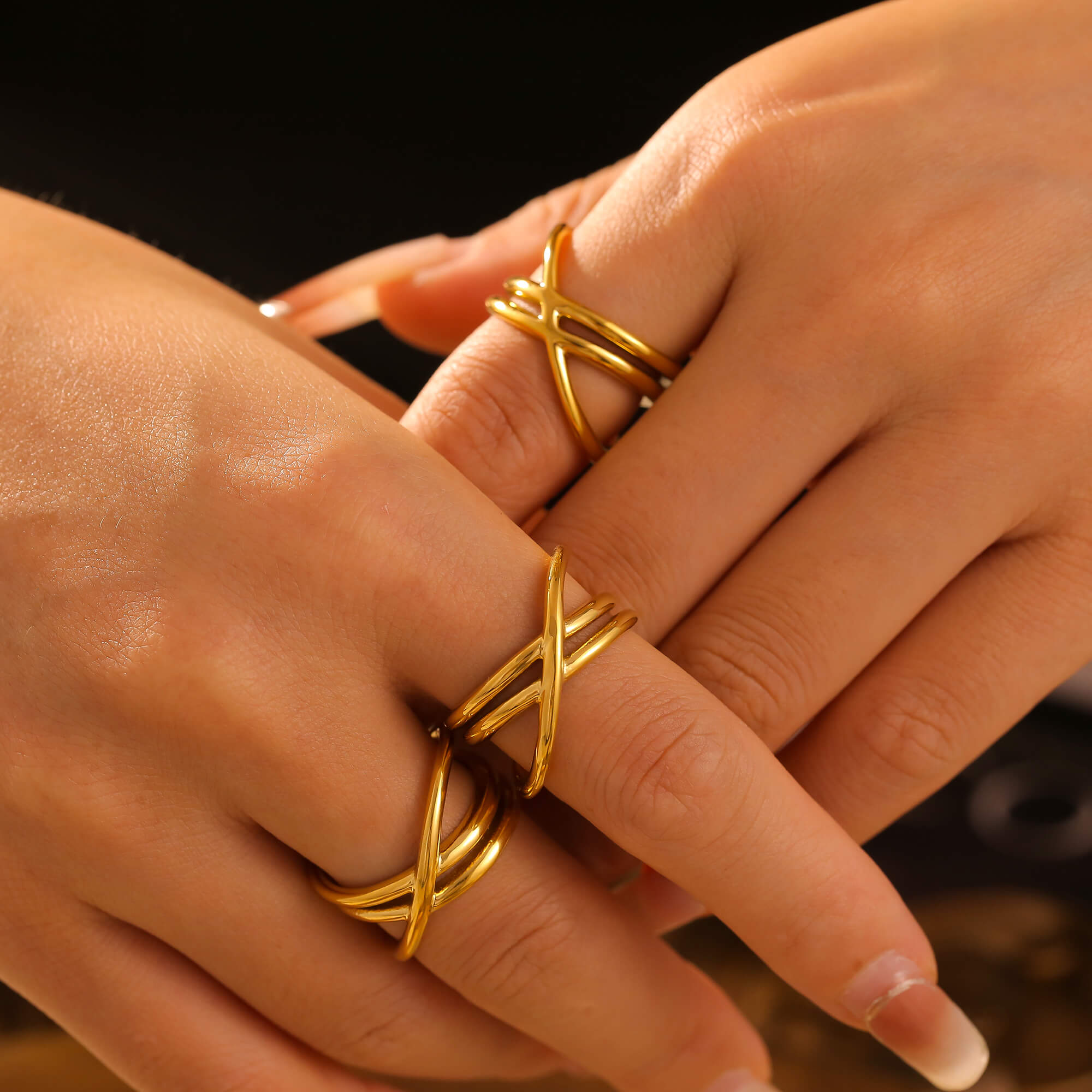 French Twisted Lines Ring - SazenIce