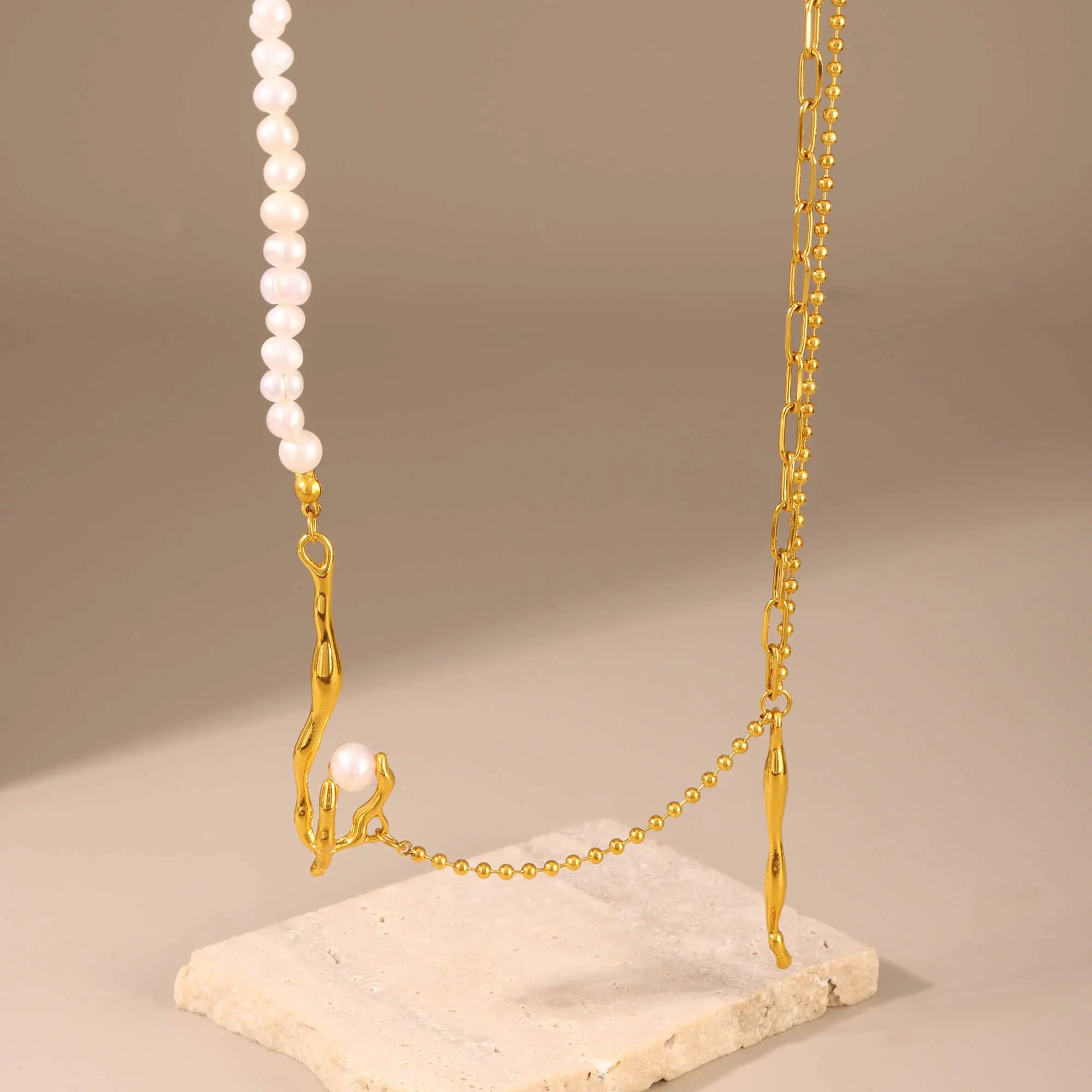 Gold Branch Motif Freshwater Pearl Pendant - SazenIce
