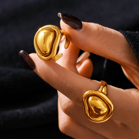 Golden Bean Sculpted Ring - SazenIce