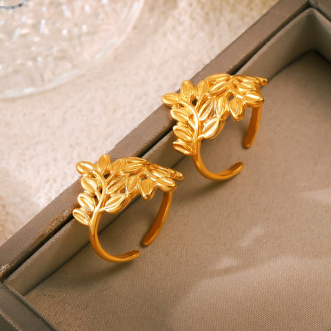 Golden Leaves Hollow Ring - SazenIce