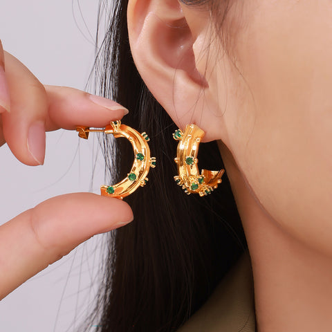Green Glass Studded Gold Earrings - SazenIce