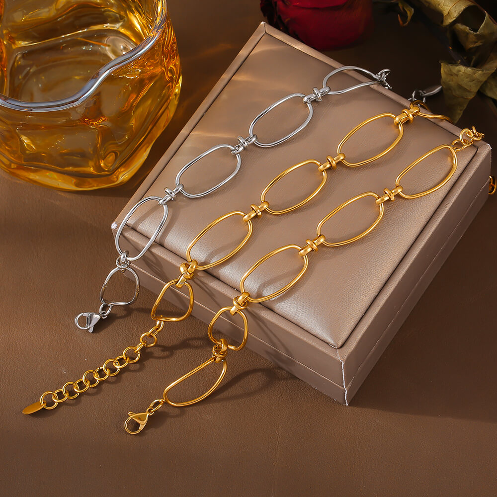 Hollow Oval Bracelet - SazenIce
