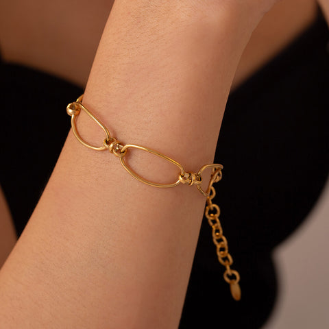Hollow Oval Bracelet - SazenIce