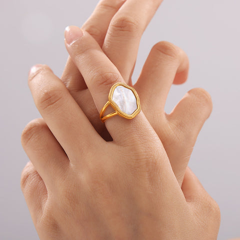Spiked Star Cross Ring - SazenIce