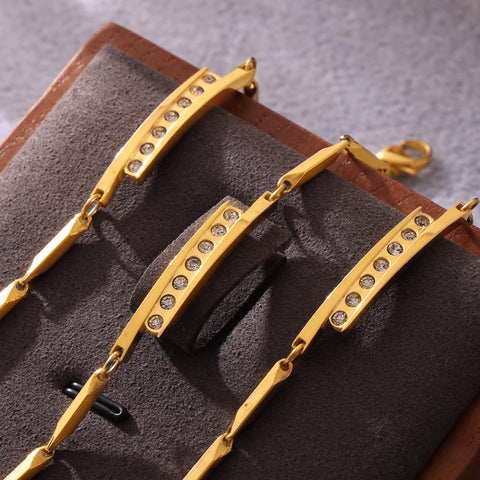 Linear Light Sculpted Chain Bracelet - SazenIce