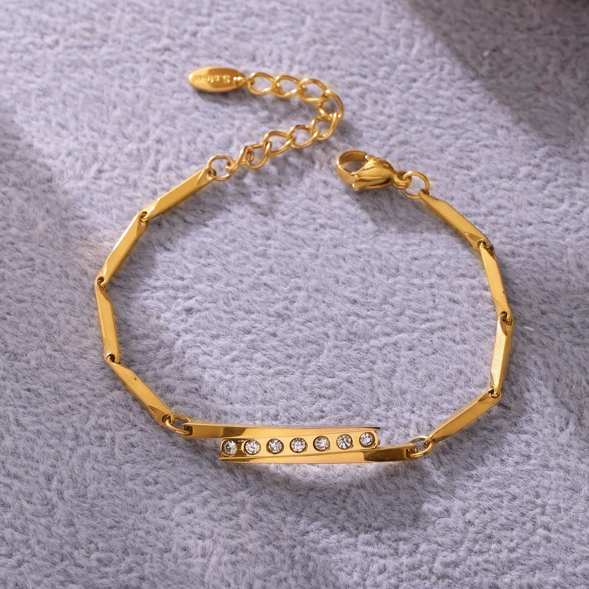 Linear Light Sculpted Chain Bracelet - SazenIce