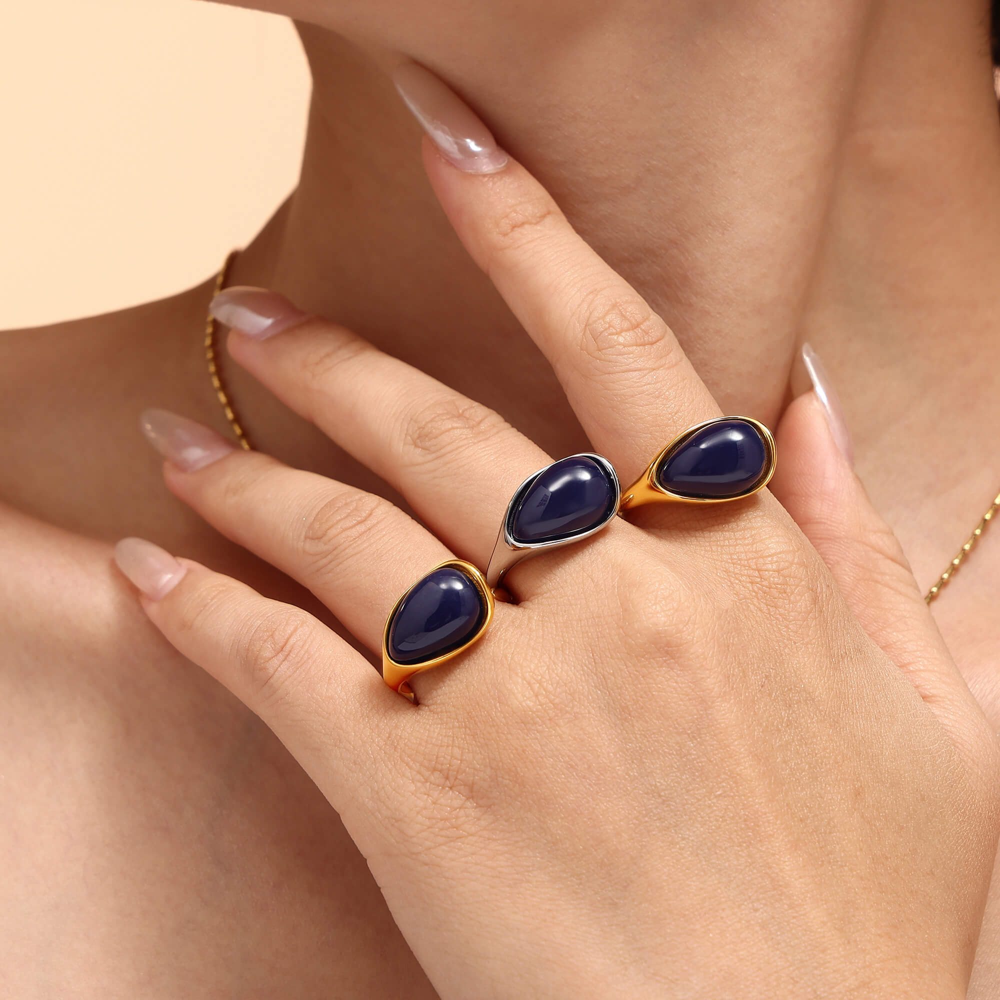Onyx Oval Ring - SazenIce
