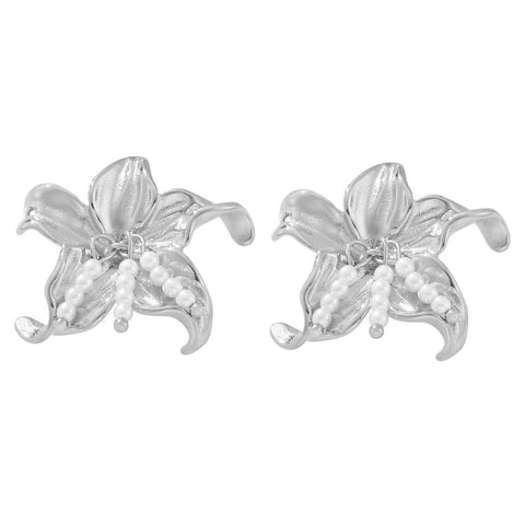 Pearl Lily Blossom Earrings - SazenIce