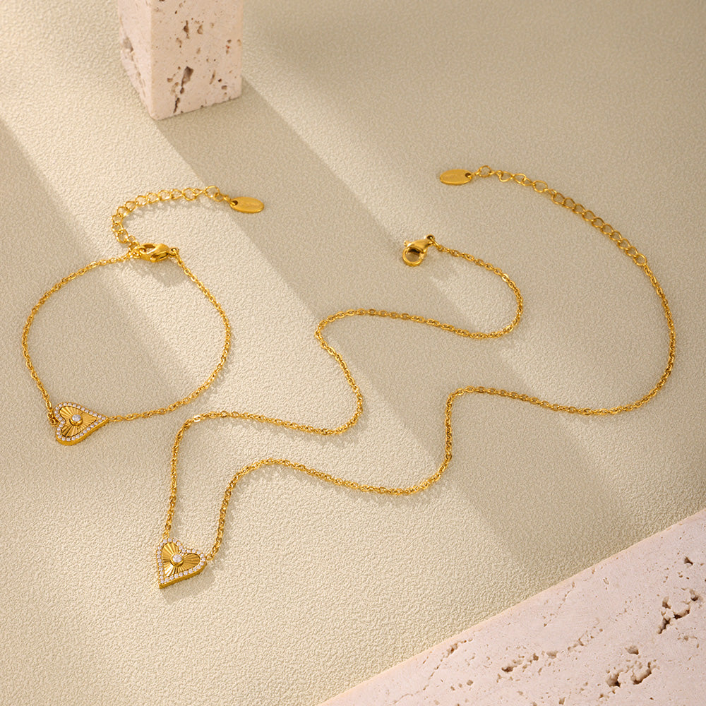 Radiant Heart Necklace & Bracelet Set - SazenIce