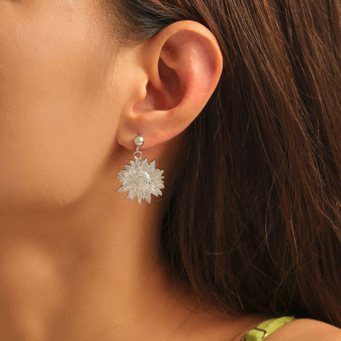 Radiant Soul Earrings - SazenIce