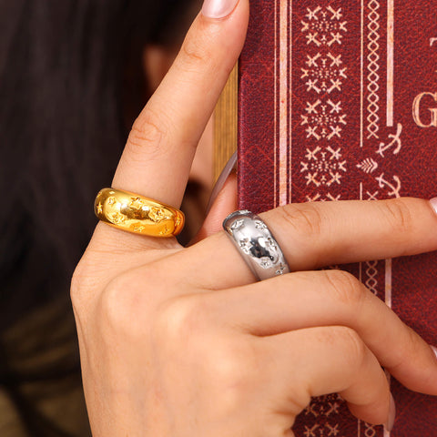 Retro Star Embossed Wide Band Open Ring - SazenIce