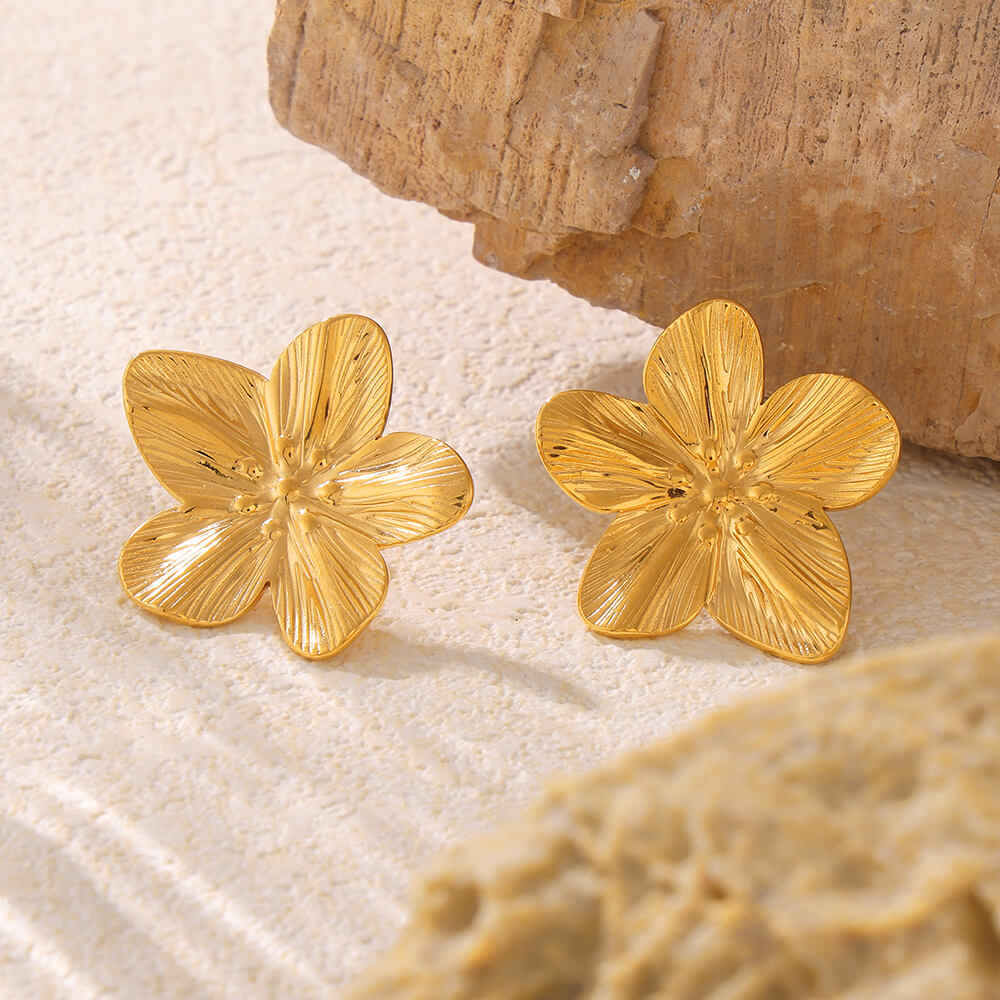 Sculpted Bloom Earrings - SazenIce