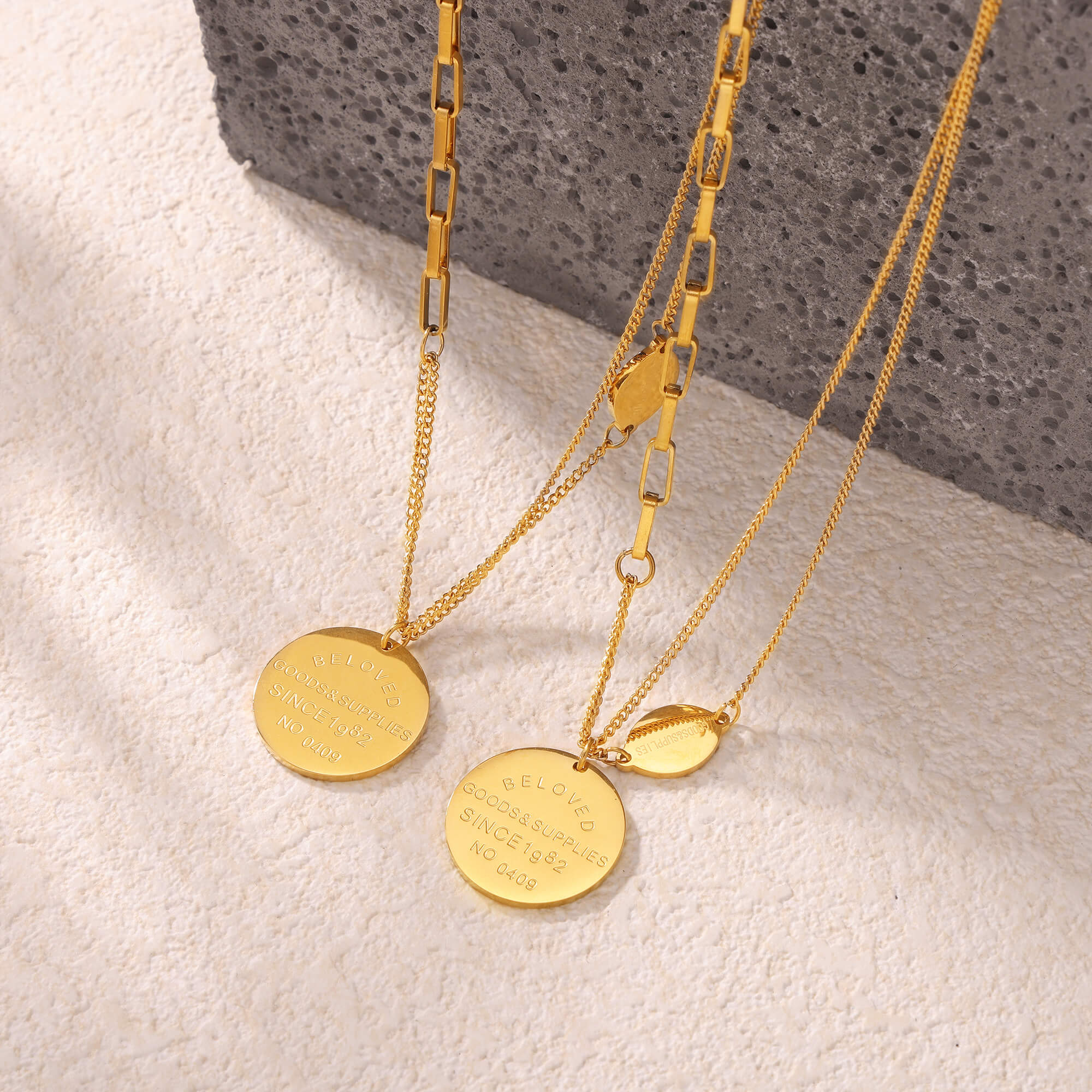 Sovereign’s Gold Medallion Layered Necklace - SazenIce