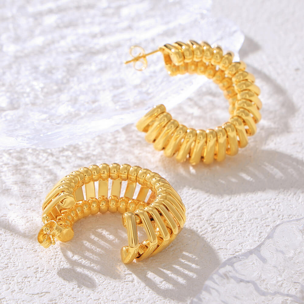 Textured Spiral Gold Earrings - SazenIce