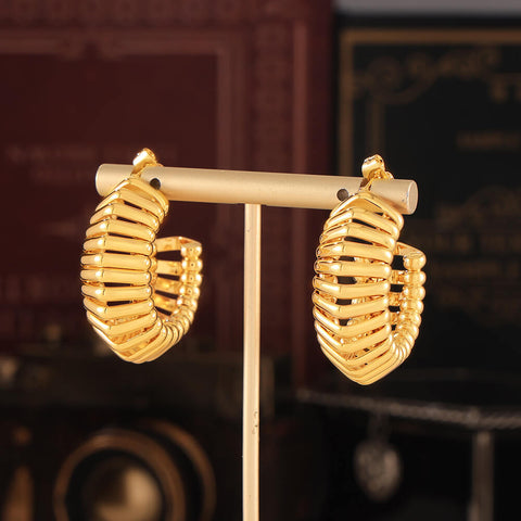 Textured Spiral Gold Earrings - SazenIce