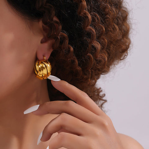 Twisted Glow Earrings - SazenIce