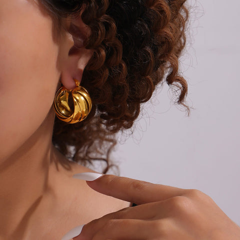 Twisted Glow Earrings - SazenIce