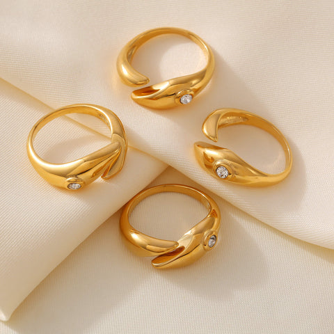 Viper Diamond Accent Ring - SazenIce